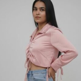 Collared ruched satin crop shrit
