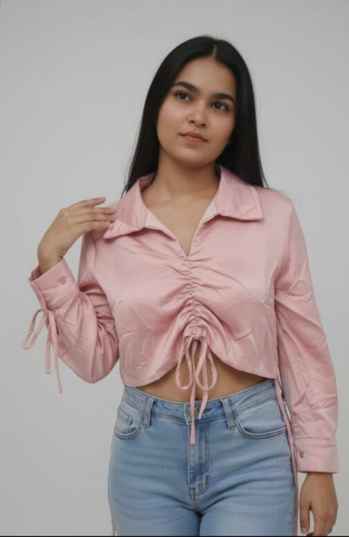 Collared ruched satin crop shrit