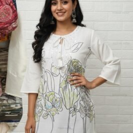 Casual Flowy Top with Hand-Drawn Style Flower Motif